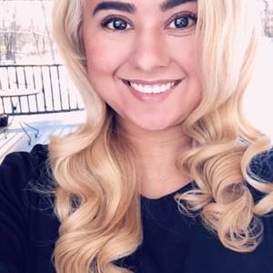 Meet your Posher, Claudia